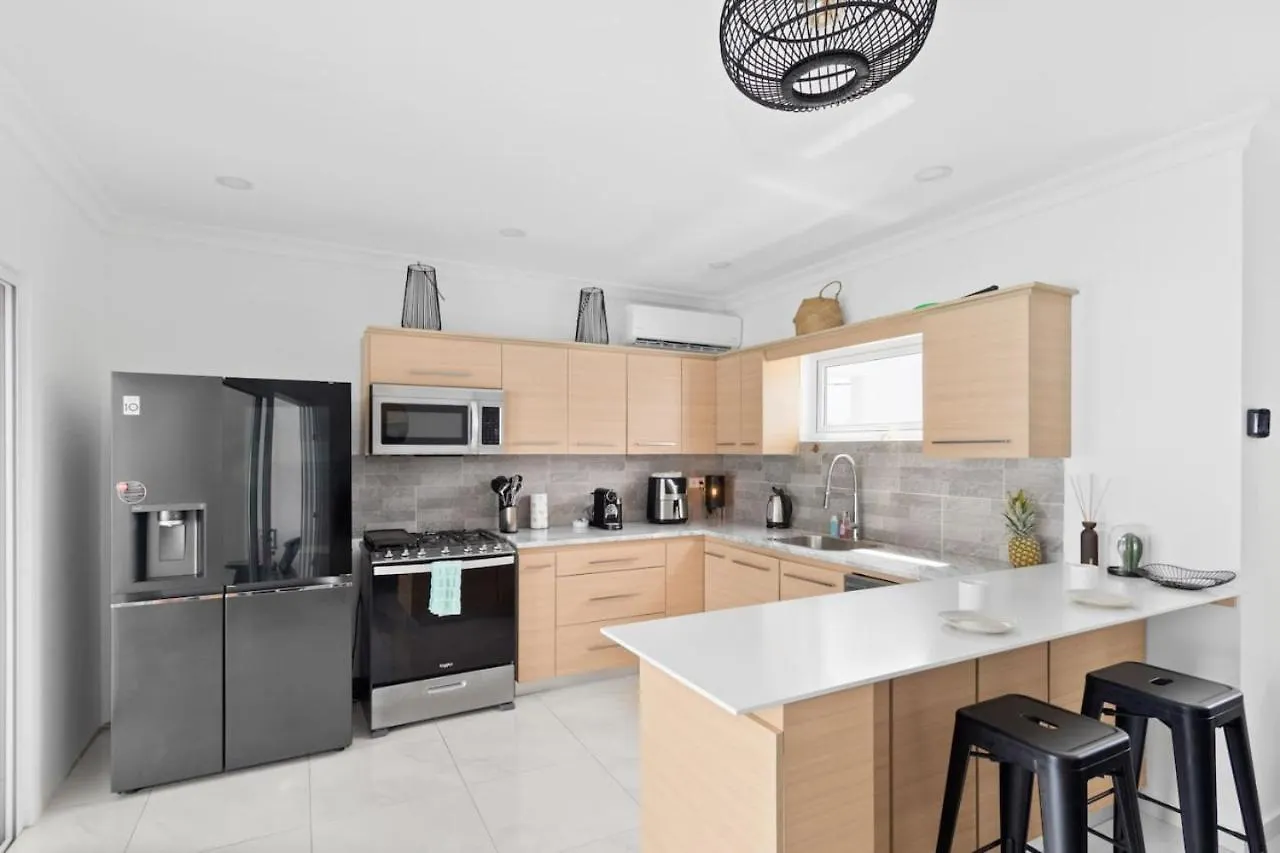 Villa Charly Large Villa With Pool In Noord Palm Beach