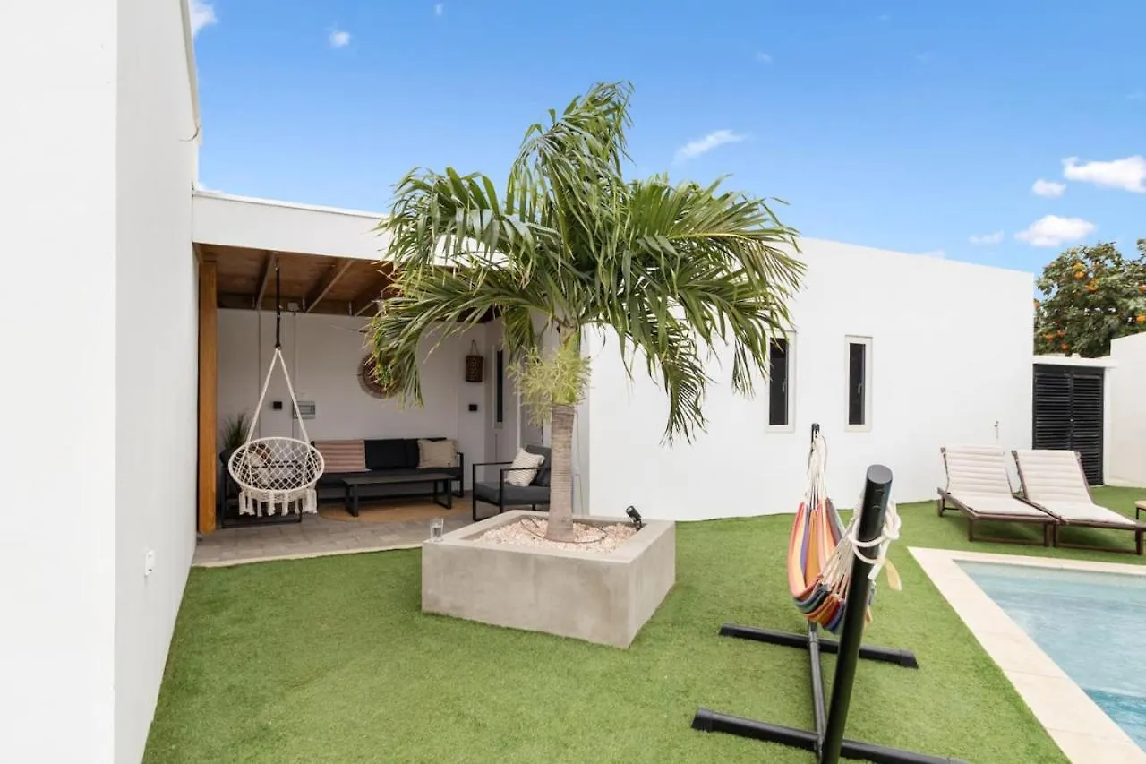 Сasa de vacaciones Villa Charly Large Villa With Pool In Noord Palm Beach